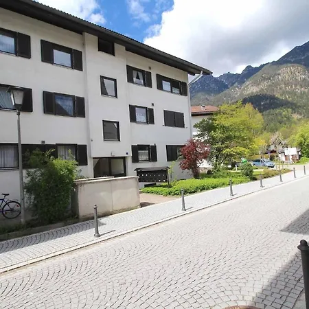 In Mit Garten Und Terrasse *